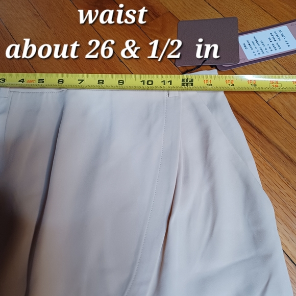 Eden Gean Beige mini skirt waist 26 & 1/2 in - Picture 7 of 9